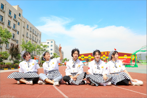 |W(xu)УW(xu)MԾоGɫW(xu)ͨ