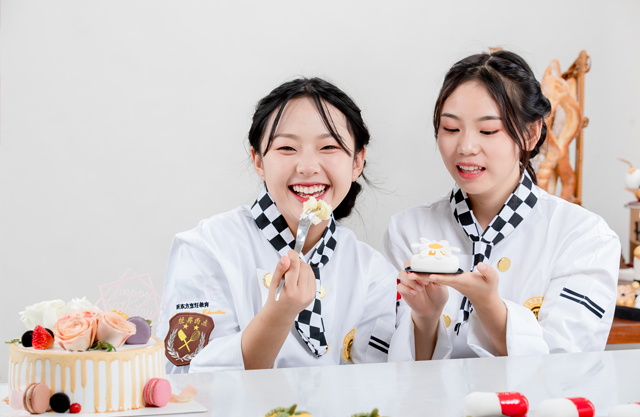 c(din)決I(y)W(xu)Уа`W(xu)決ǰW(xu)УЩ